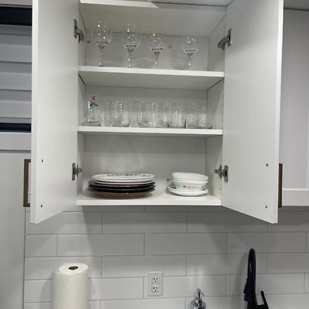 Stylish 2 Bedroom Suite In Sw Edmonton Close To Windermere And Edmonton International Airport מראה חיצוני תמונה